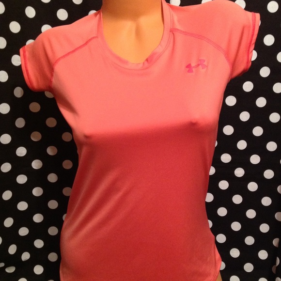 Under Armour Heat Gear Top S! - Picture 1 of 3